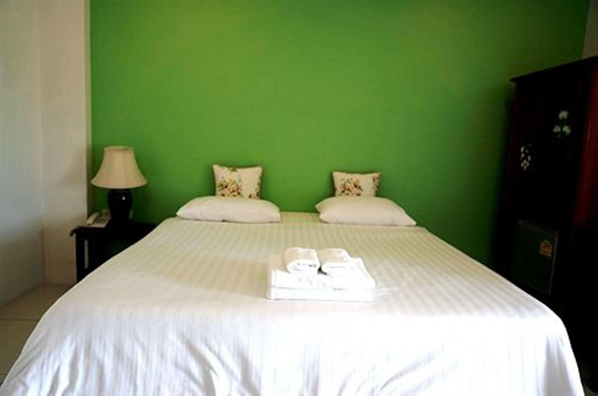 Smile Hua-Hin Resort - Sha Plus HHQ Extérieur photo